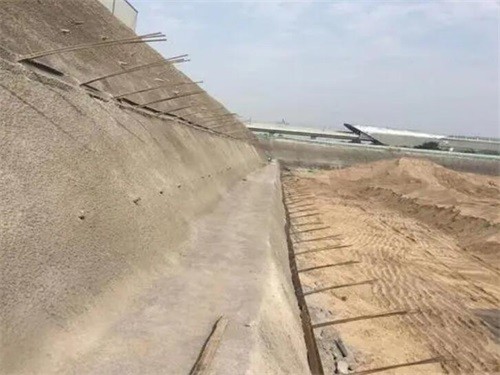 龙陵河道边坡加固